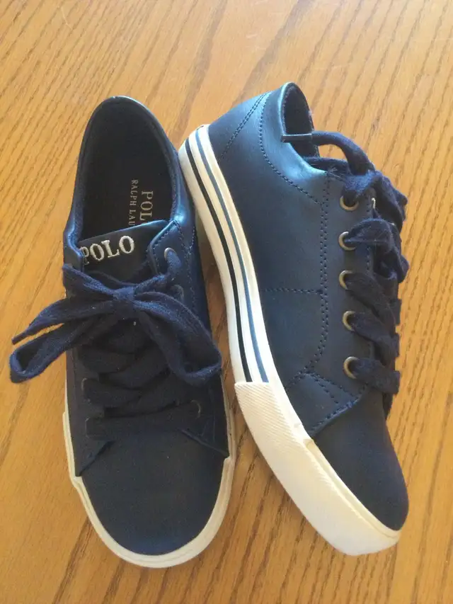 Running shoes in Other in Oshawa / Durham Region - Image 3