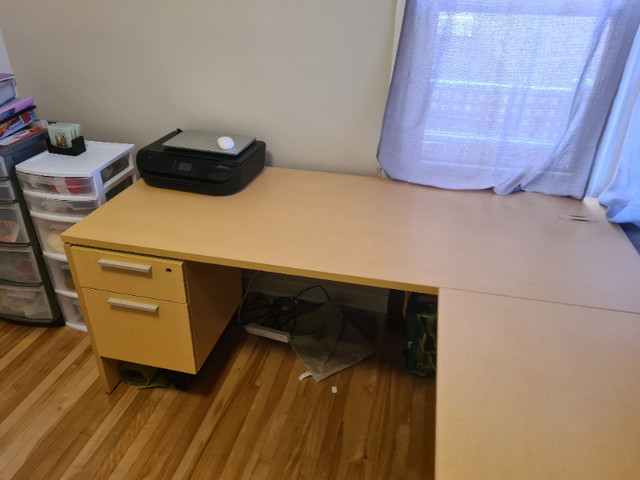 Desk (L Shaped) in Desks in Calgary - Image 2