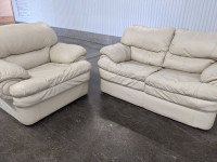 Super comfy Leather sofa set ! I can deliver 