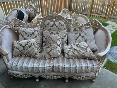 Couch Set – $1000 (Negotiable) Selling a full couch set in great condition. Comfortable, clean, and...