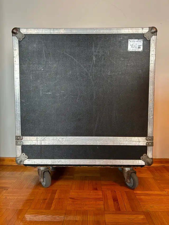 Tweed 4x10 Guitar Cabinet Jensen P10R Bell Cover Clydesdale Case in Amps & Pedals in Mississauga / Peel Region - Image 11