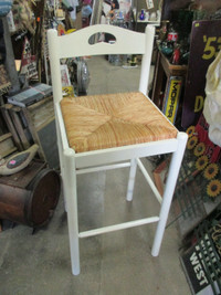 1980s CANE WICKER SEAT BAR CHAIR STOOL $20. PATIO HOME DECOR