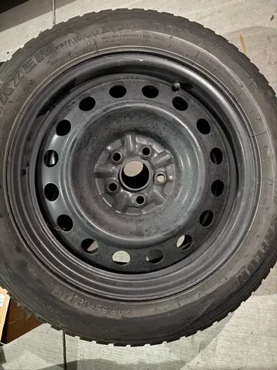 2 winter tire used look new Sailun brand, and 2 tire a little old and rusty rims Mazzini brand Come...