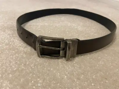 Levis Black/Brown Reversible Belt Size 34/36, View more