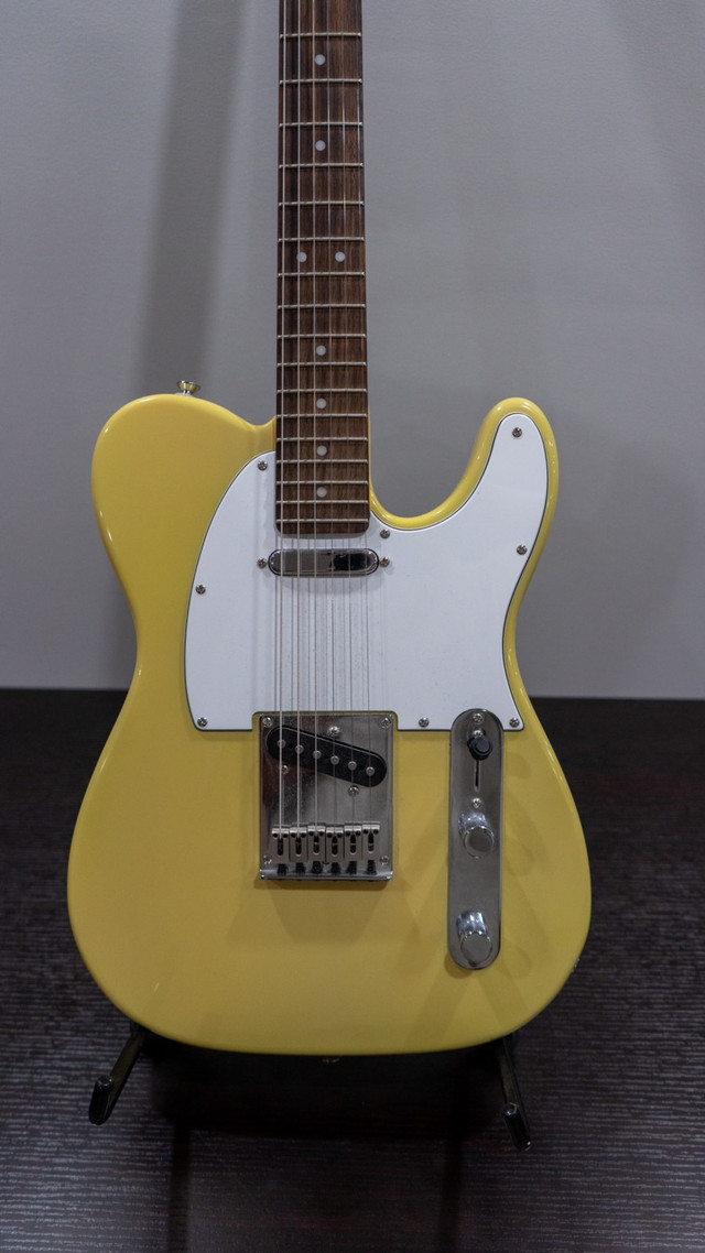 Squire Affinity Series Telecaster + Gig Bag Guitars Winnipeg Kijiji