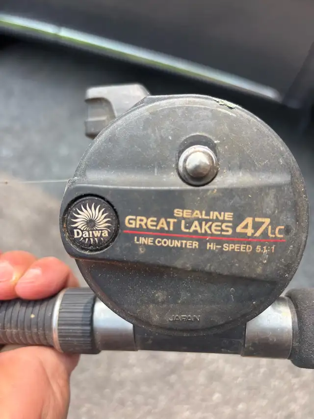 fishing rod and reel in Fishing, Camping & Outdoors in Ottawa - Image 3