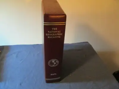 NATIONAL GEOGRAPHIC MAGAZINE SLIDE STORAGE CASE FOR MAPS-VINTAGE, View more