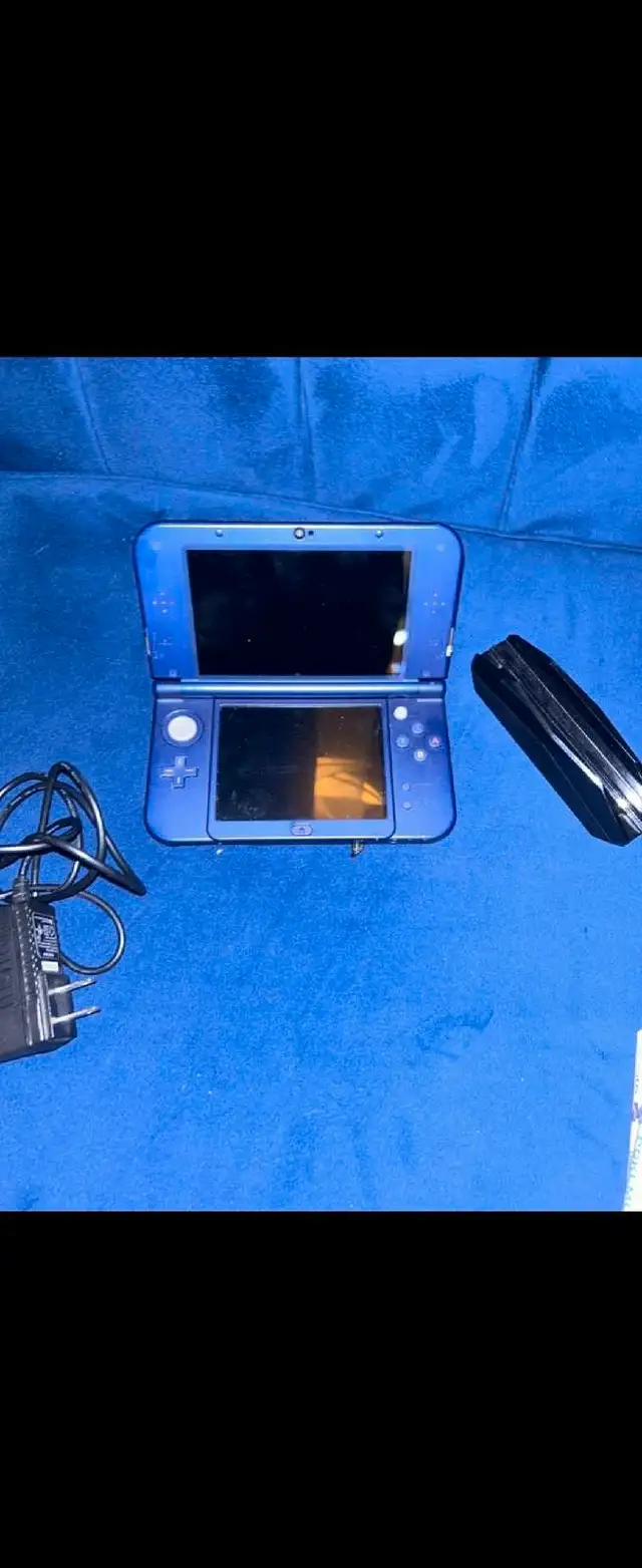 Nintendo 3DS XL in Nintendo DS in City of Toronto - Image 3