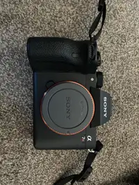 Sony A7R IV Professionally Owned Camera (with camera bag)
