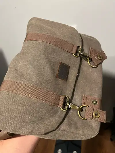 Roots Camera bag, View more