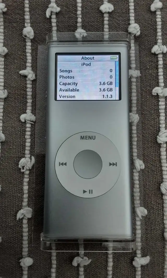 Apple iPod 4th Generation65561342065283121