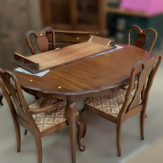 Gibbard Solid Wood Table set with chairs $200 before March 8 in Dining Tables & Sets in Kingston