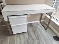 White desk with 2 drawer file cabinet