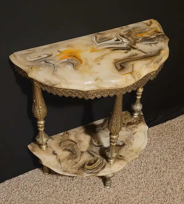 Onyx & Brass Half Moon Table in Other Tables in Winnipeg - Image 9