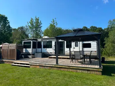 ️ SEASONAL GETAWAY FOR SALE – SILENT VALLEY PARK ️ 2021 Forest River Salem Estate 395RET – $70,000 O...