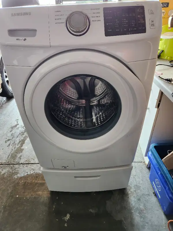 Samsung washing machine in Washers & Dryers in Chatham-Kent - Image 2