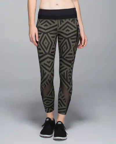 LULULEMON CHEVRON SHUFFLE FATIGUE GREEN BLACK INSPIRE TIGHT II*F, View more