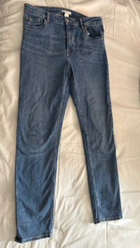 H&M women’s jeans size 10