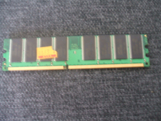 barettes de mémoire (RAM) pour ancien PC + carte dans Composants de système  à Laval/Rive Nord - Image 2