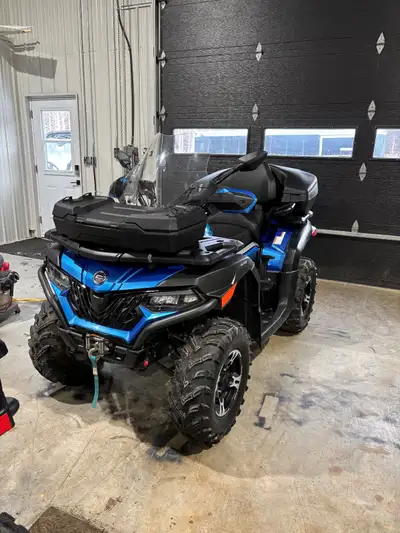 VTT (4roues) de marque CF Moto Cforce 600 touring, 2021 ... Tout équipé ...Deux sont disponible (un...