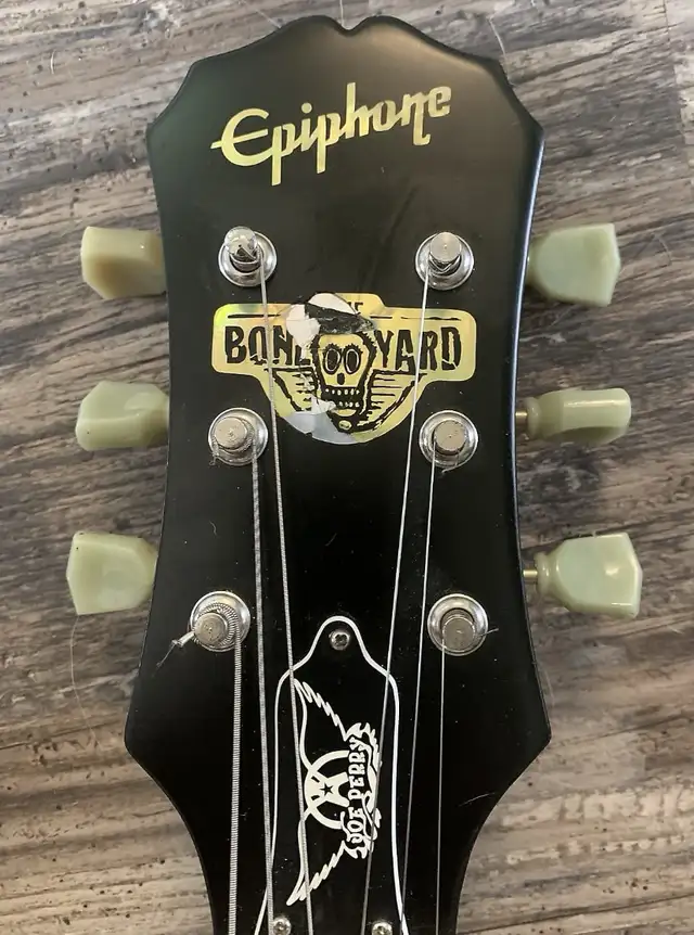 Epiphone Joe Perry signature ‘Boneyard’ Les Paul in Guitars in Oakville / Halton Region - Image 4