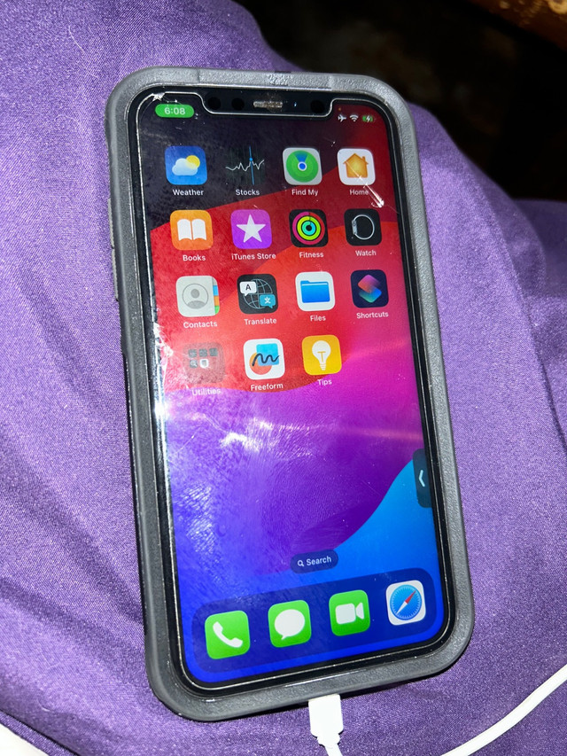 Unlocked iPhone 11 plus in Cell Phones in Kamloops - Image 4