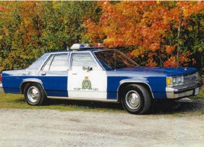 WANTED VINTAGE POLICE CARS