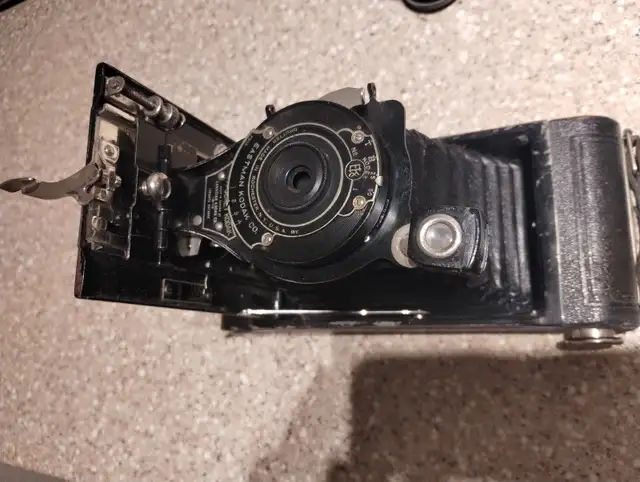 1900's Vintage Camera in Arts & Collectibles in Oshawa / Durham Region - Image 2