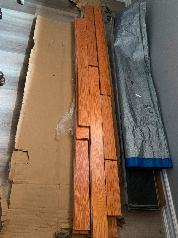 Box of BiYork golden oak solid oak hardwood flooring - new in Floors & Walls in Oshawa / Durham Region - Image 2
