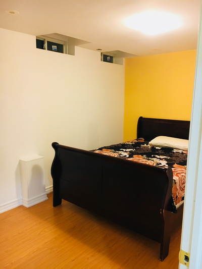 Private Room for Rent for Female only. Spacious Sared Room is available at McCowan and Sheppard. Ver...