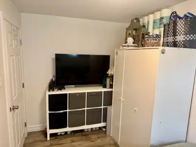 Private room available for rent in a cozy two-bedroom house starting April 1st! - Rent includes util...