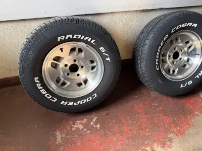 Wheels tires off Ford Ranger2wd very nice condition 13068613540