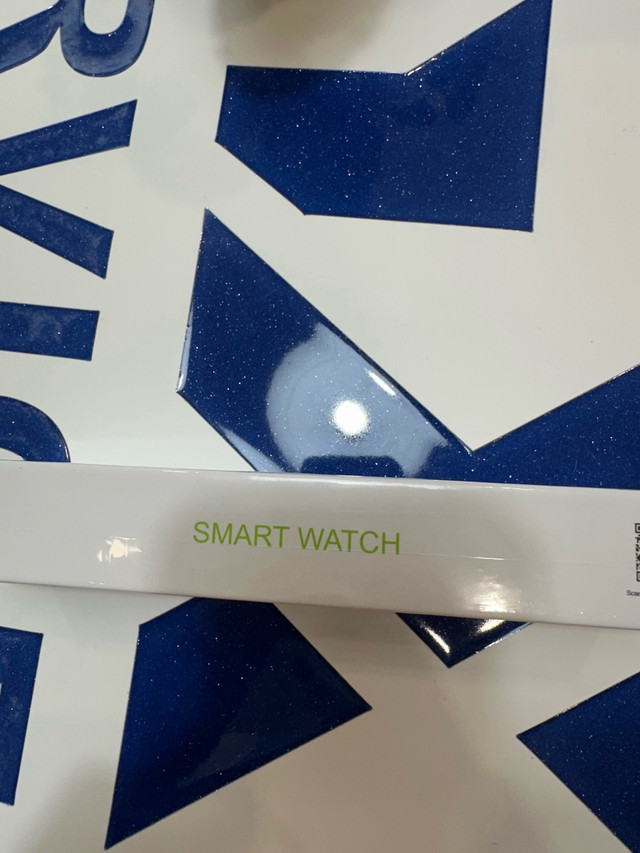 Non original Apple Watch Ultra  dans Bijoux et montres  à Ville de Toronto - Image 3
