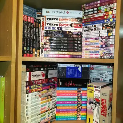 Selling several manga, light novels, webcomics, manhwa, and art books. Also offering to trade books...