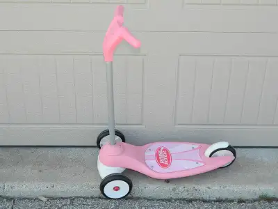Vintage Radio Flyer Retro Style Red Wood Deck Kid Twist Scooter, View more