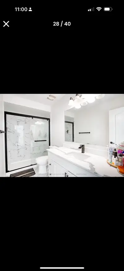 House for Rent – Upper Level (Detached Home) | Brampton Spacious upper-level unit available for rent...