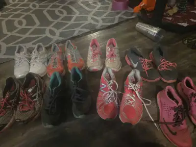 Ladies sneakers size 7.5 , View more