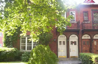 ALL INCLUDED - 3BR + Den, 2BA, upper duplex