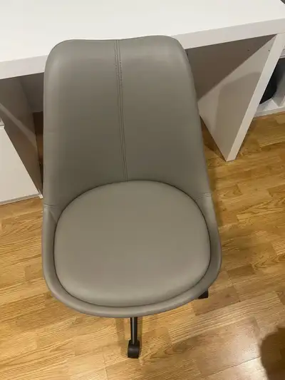 desk chair, View more