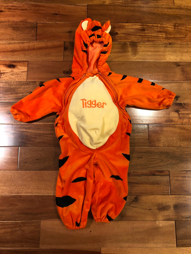 Tigger costume - size 6-12 months in Kids in Kitchener / Waterloo - Image 2