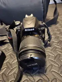 kit Nikon D3400 et lentille Nikkor 18-55mm F3,5-4,5