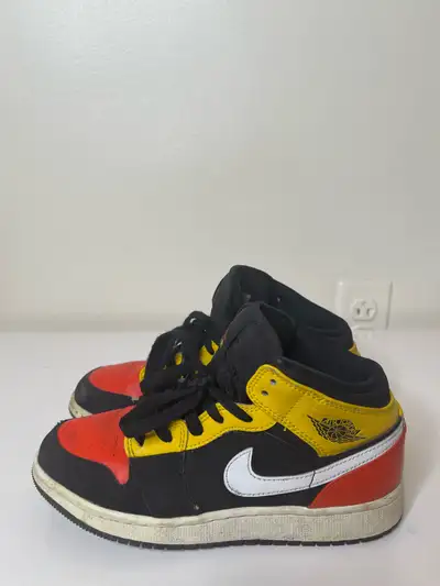 Nike Air Jordan 1 Mid GS — Original, View more