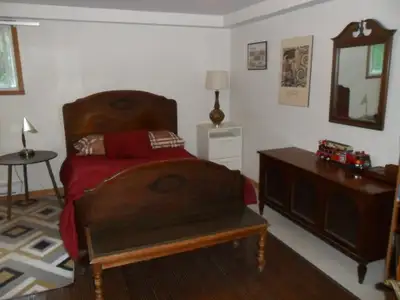 Chambre à louer pour étudiant ou travailleur temporaire. À proximité de l'école de machinerie à Sain...