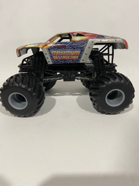 Monster truck 1:24 scale