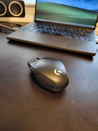 Logitech G303 Shroud Edition Wireless Gaming Mouse - LIGHTSPEED