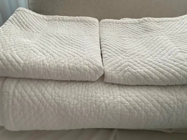 Brunelli Queen Duvet Cover in Bedding in City of Toronto - Image 2