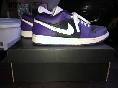 Size 8.5 Nike Air Jordan Low 1, View more