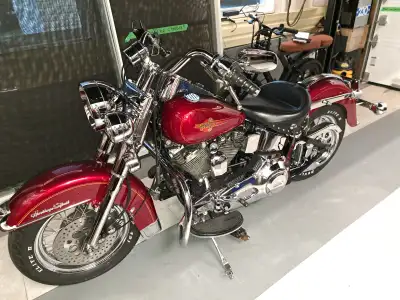 A rare find, in an extremely low mileage, Evolution Harley Davidson Softail Classic, with only 2,700...