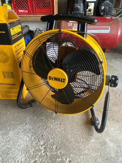 The DEWALT DXF1840 is a 18-inch, 3-speed, heavy-duty drum fan designed for workshops, garages, facto...