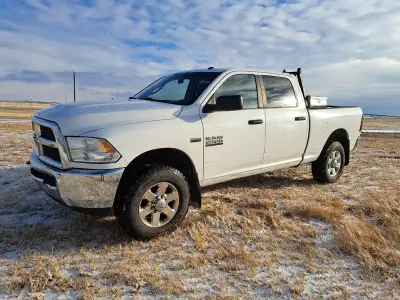 2014 Dodge Hemi 2500 Great truck, has been used as a work truck but still in decent condition Is sti...